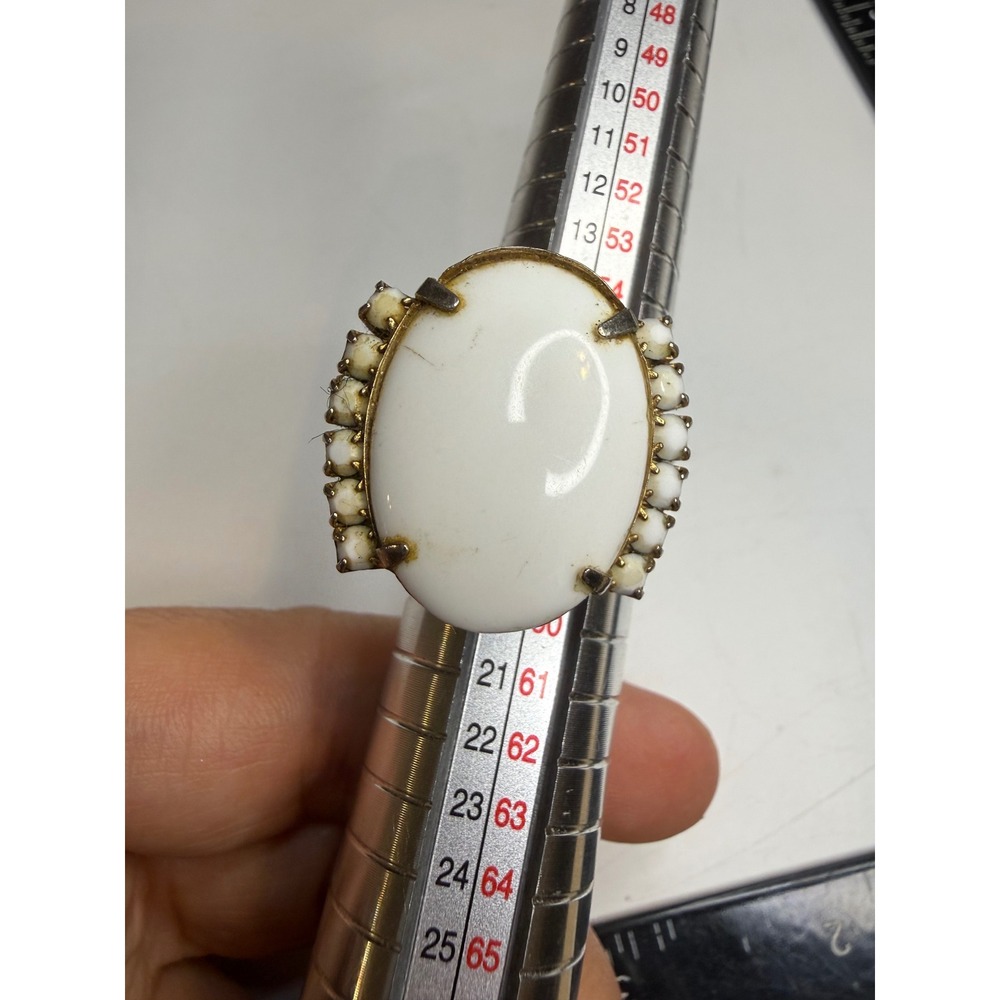 Vintage White Milk Glass Oval Cabochon Gold Tone Statement Cocktail Ring 7.75